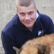 Боря, 33