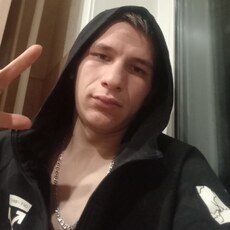 Паша, 22