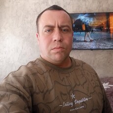 Слава, 34