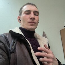Максим, 33