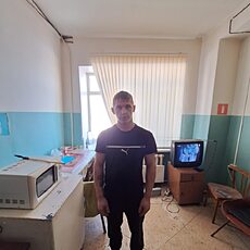 Виталий, 22
