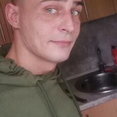 Владлен, 32