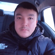 Тим, 28