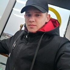 Юра, 24