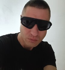 Эдуард, 24