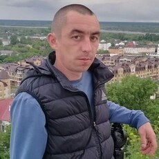 Коля, 39