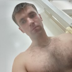 Тимур, 33
