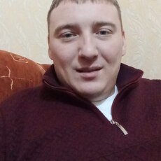Тёма, 34