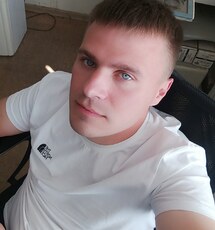 Аркадий, 33