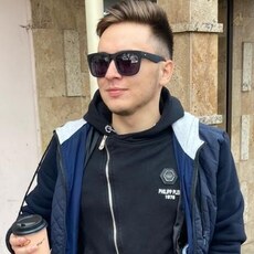 Павел, 25