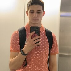 Василий, 20