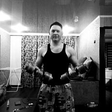 Гена, 23