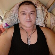 Веня, 42