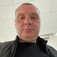 Гоша, 40