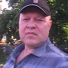 Михаил, 52