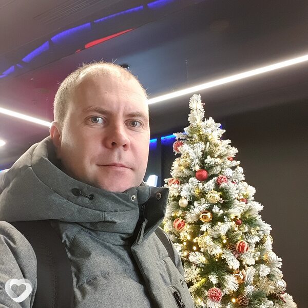 Толя
