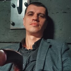 Коля, 44