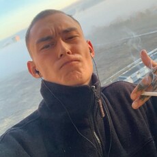 Тарас, 26
