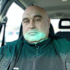Виктор, 49