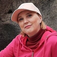 Валя, 44