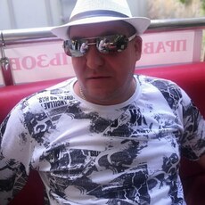 Витя, 46