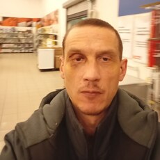 Роман, 46