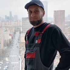 Владимир, 40