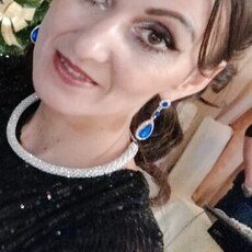Тоня, 42