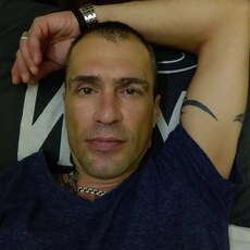 Слава, 44