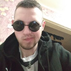 Валерий, 19