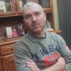 Слава, 35