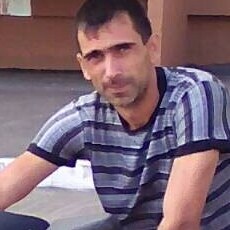Валера, 42