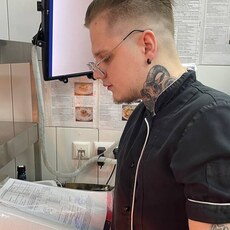 Захар, 25