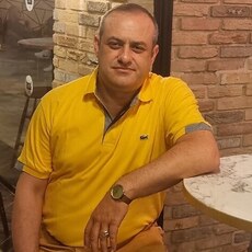 Коля, 52