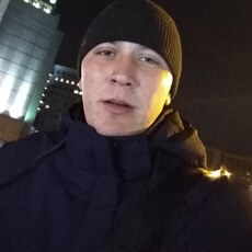Лёня, 28
