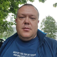 Веня, 36