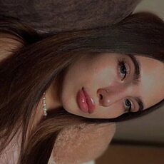 Люба, 22