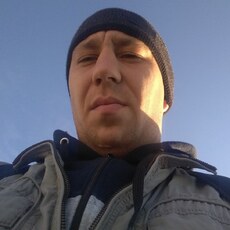 Эдик, 32