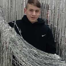 Сергей, 20