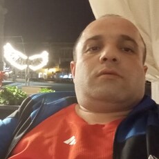 Даня, 37
