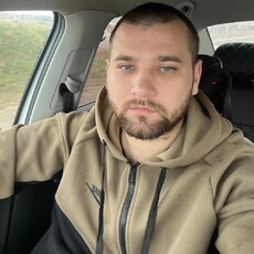 Эдик, 28