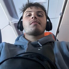 Юрий, 22