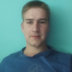 Яша, 23