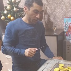 Слава, 42