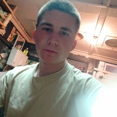 Эдик, 27