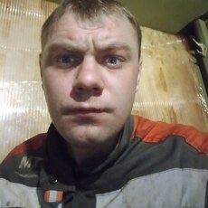 Макс, 26