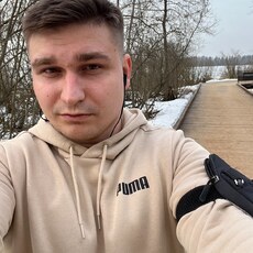 Гриша, 31