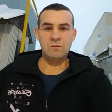 Роман, 39