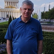 Гриша, 54