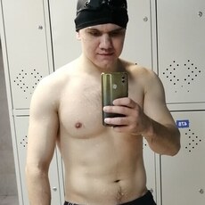 Веня, 27